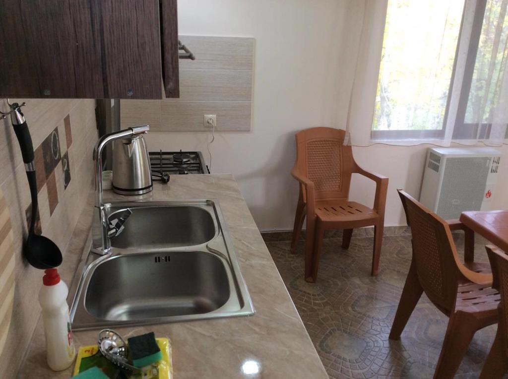 Taripiri Villa Ambrolauri Bagian luar foto