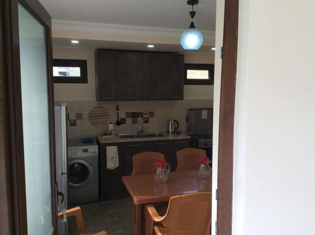 Taripiri Villa Ambrolauri Bagian luar foto