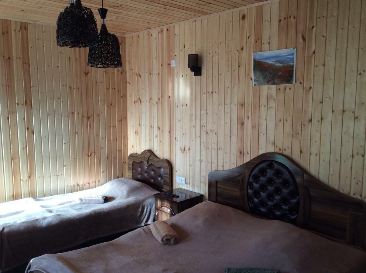Taripiri Villa Ambrolauri Bagian luar foto